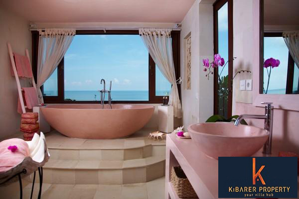 Bali holiday villas bathtub 6