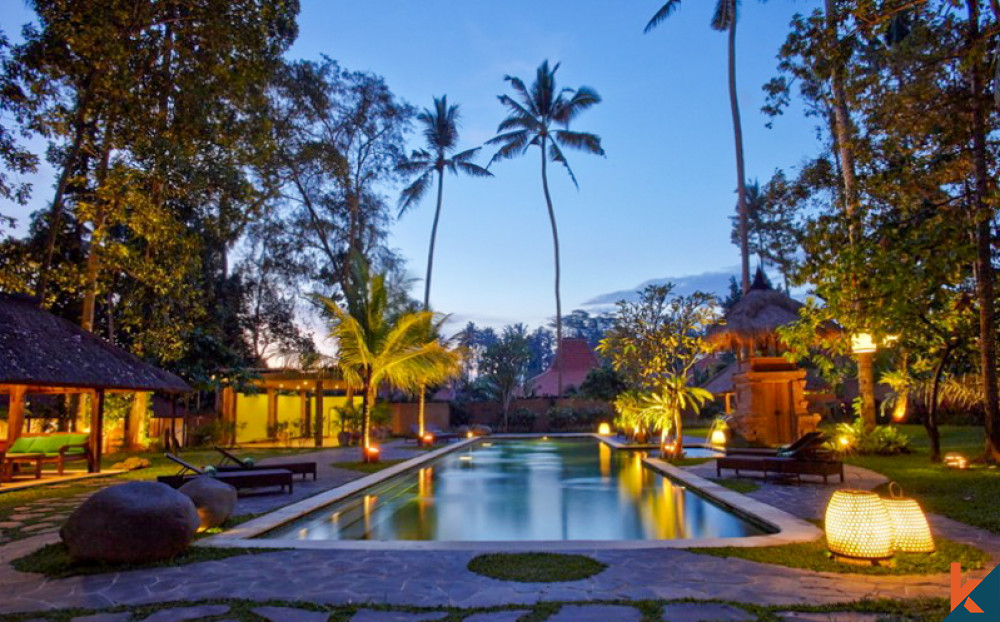 A Royal Private Ubud Villa with Jungle View 1